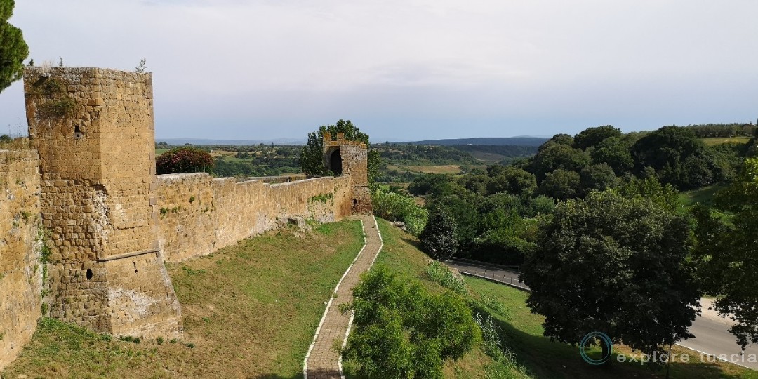 Tuscania-mura-valle-marta-2019